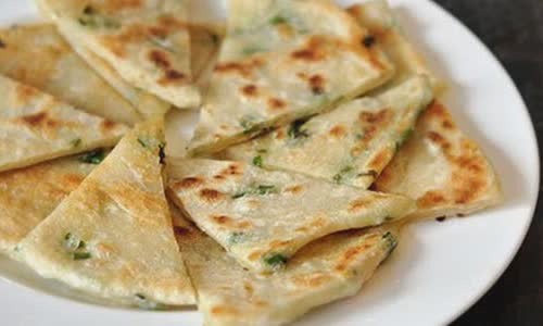 Cách làm bánh mì hành không cần lò nướng