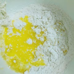 Cách làm bánh mì nhân cà ri kiểu Nhật