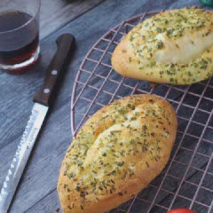 Cách làm bánh mì nướng bơ hành lá