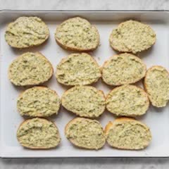 Cách làm bánh mì nướng bơ tỏi béo thơm