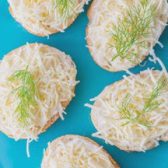 Cách làm Bánh mì phết sốt mayo phô mai