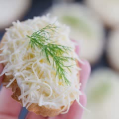 Cách làm Bánh mì phết sốt mayo phô mai