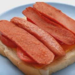 Cách Làm Bánh Mì Trứng Chiên Xúc Xích Để Ăn Vặt