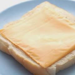 Cách Làm Bánh Mì Trứng Chiên Xúc Xích Để Ăn Vặt