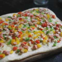 Cách Làm Bánh Mì Trứng Cút Xúc Xích Ngon Miệng