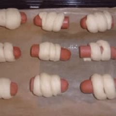 Cách Làm Bánh Mì Xúc Xích Nướng Thơm Ngon Đơn Giản