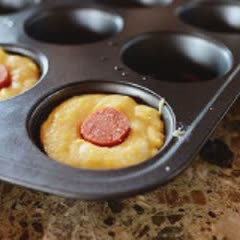 Cách làm Bánh Muffins Bắp Xúc Xích xốp mềm lạ miệng