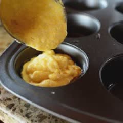 Cách làm Bánh Muffins Bắp Xúc Xích xốp mềm lạ miệng