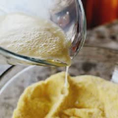 Cách làm Bánh Muffins Bắp Xúc Xích xốp mềm lạ miệng