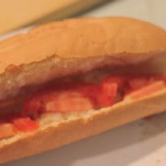 Cách làm bánh mỳ kẹp thịt sốt teriyaki