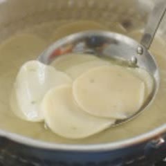 Cách làm bánh phồng tôm cháy