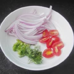 Cách làm bánh pizza gà xé phay