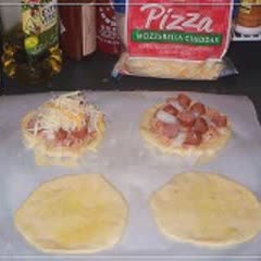 Cách làm bánh pizza mini