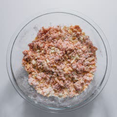 Cách làm Bánh quy phô mai xúc xích