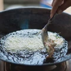 Cách làm Bánh rau củ chiên giòn