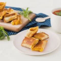 Cách làm Bánh sandwich cuộn phô mai nướng bằng chảo
