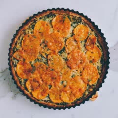 Cách làm bánh tart cải xoăn khoai lang