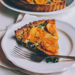 Cách làm bánh tart cải xoăn khoai lang