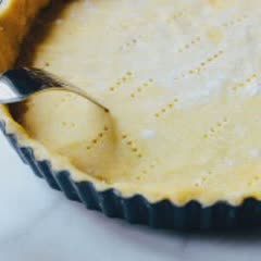 Cách làm bánh tart cải xoăn khoai lang