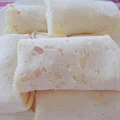 Cách làm bánh thịt xông khói cuộn phô mai chiên xù