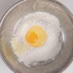 Cách nấu Bánh Tôm Chiên trứng gà, thơm ngon và dinh dưỡng