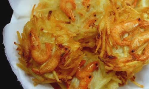 Cách làm Bánh Tôm Chiên Khoai Môn giòn tan ăn vặt ngày Tết