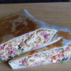 banh-tortilla-cuon-thit-trung-SgHePiY46fZZbrp3VUlL