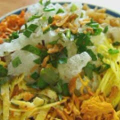 Cách làm Bánh Tráng Chiên Sốt Me thơm ngon, độc đáo