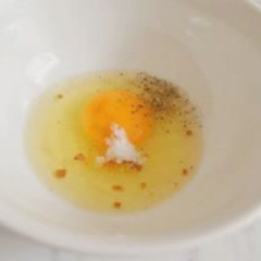 Cách làm bánh trứng chiên hải sản