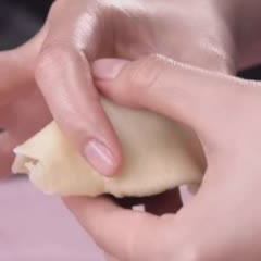 Cách Làm Bánh Trung Thu Đài Loan Nhân Trứng Muối