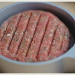 Cách Làm Hamburger Thịt Bò Phô Mai Ngon Miệng