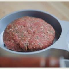 Cách Làm Hamburger Thịt Bò Phô Mai Ngon Miệng