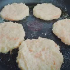 Cách làm pancake khoai tây
