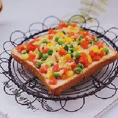 Cách làm Pizza Bánh Mì Nướng cấp tốc cho ngày mới năng động