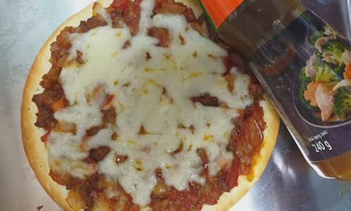 Cách Làm Pizza Bò Bằm Cà Chua Đơn Giản Tại Nhà