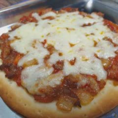 Cách Làm Pizza Bò Bằm Cà Chua Đơn Giản Tại Nhà