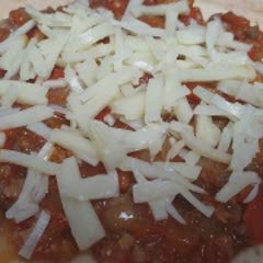 Cách Làm Pizza Bò Bằm Cà Chua Đơn Giản Tại Nhà
