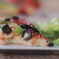 Cách làm Pizza phô mai cho bữa sáng đơn giản tại nhà