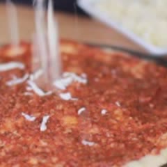 Cách làm Pizza phô mai cho bữa sáng đơn giản tại nhà