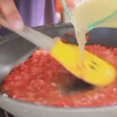 Cách làm Pizza phô mai cho bữa sáng đơn giản tại nhà