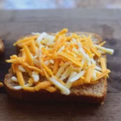 Cách làm Sandwich Kẹp Phô Mai béo ngậy với lớp vỏ giòn