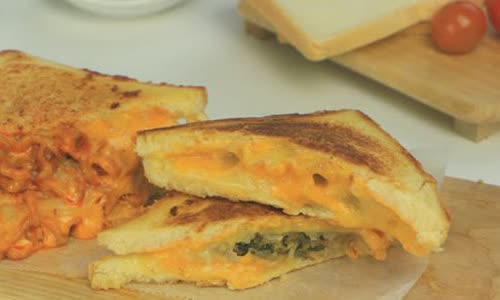 Cách làm Sandwich Mandu Phô Mai món ăn vặt cực hấp dẫn không thể bỏ qua