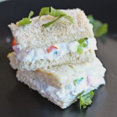 Cách làm sandwich sốt mayonnaise rau củ