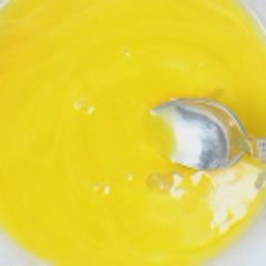 Cách làm Sandwich trứng nướng và sốt Hollandaise