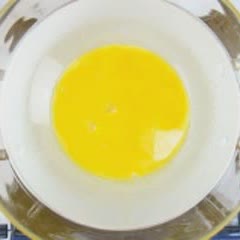 Cách làm Sandwich trứng nướng và sốt Hollandaise