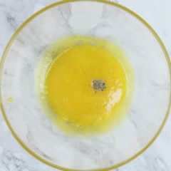 Cách làm Sandwich trứng nướng và sốt Hollandaise