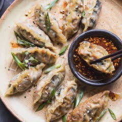 Cách làm Sủi cảo nhân rau củ