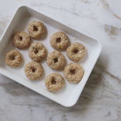 Cách làm thịt chiên kiểu bánh donut