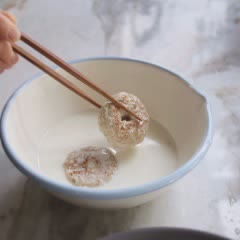 Cách làm thịt chiên kiểu bánh donut