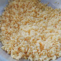 Cách Làm Bánh Đậu Xanh Dừa Nạo Hình Lá Thơm Ngon